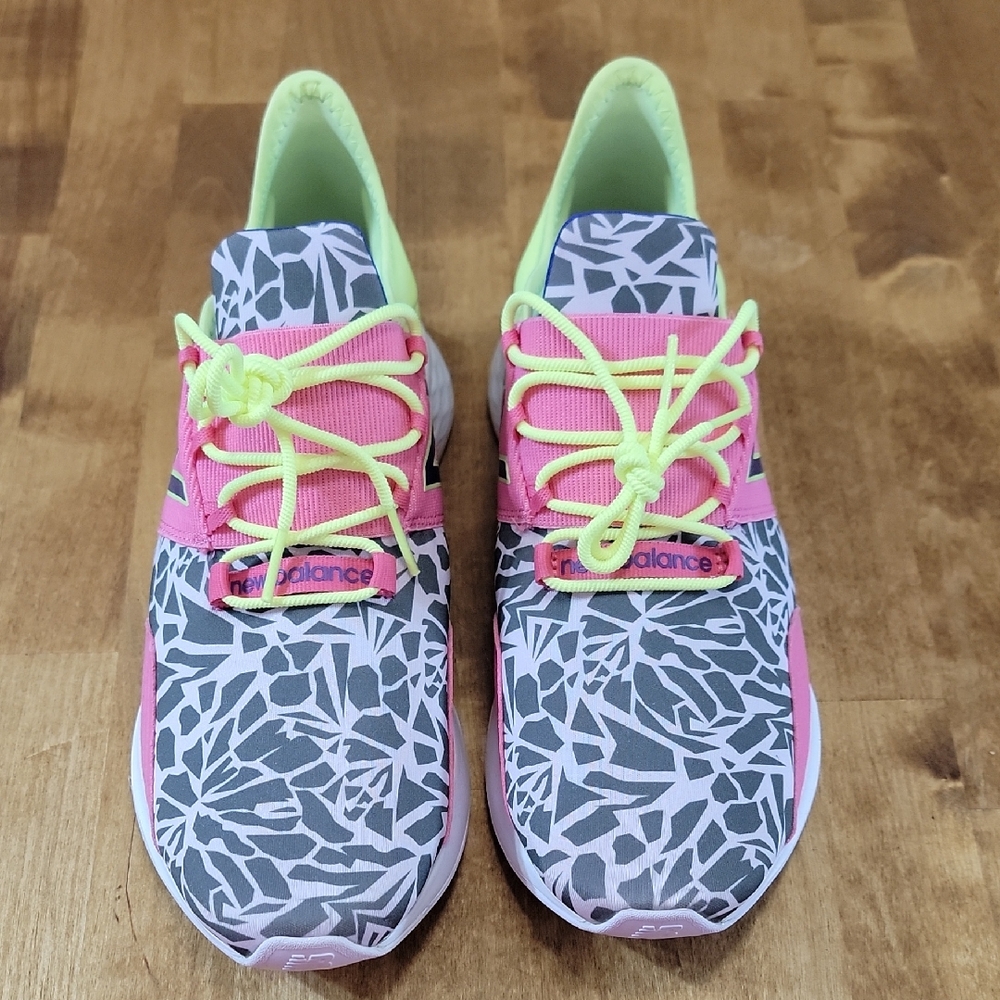 Girls New Balance Roav